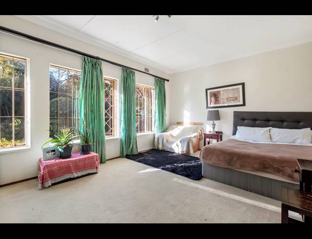 5 BEDROOM HOUSE FOR SALE IN FERNDALE
